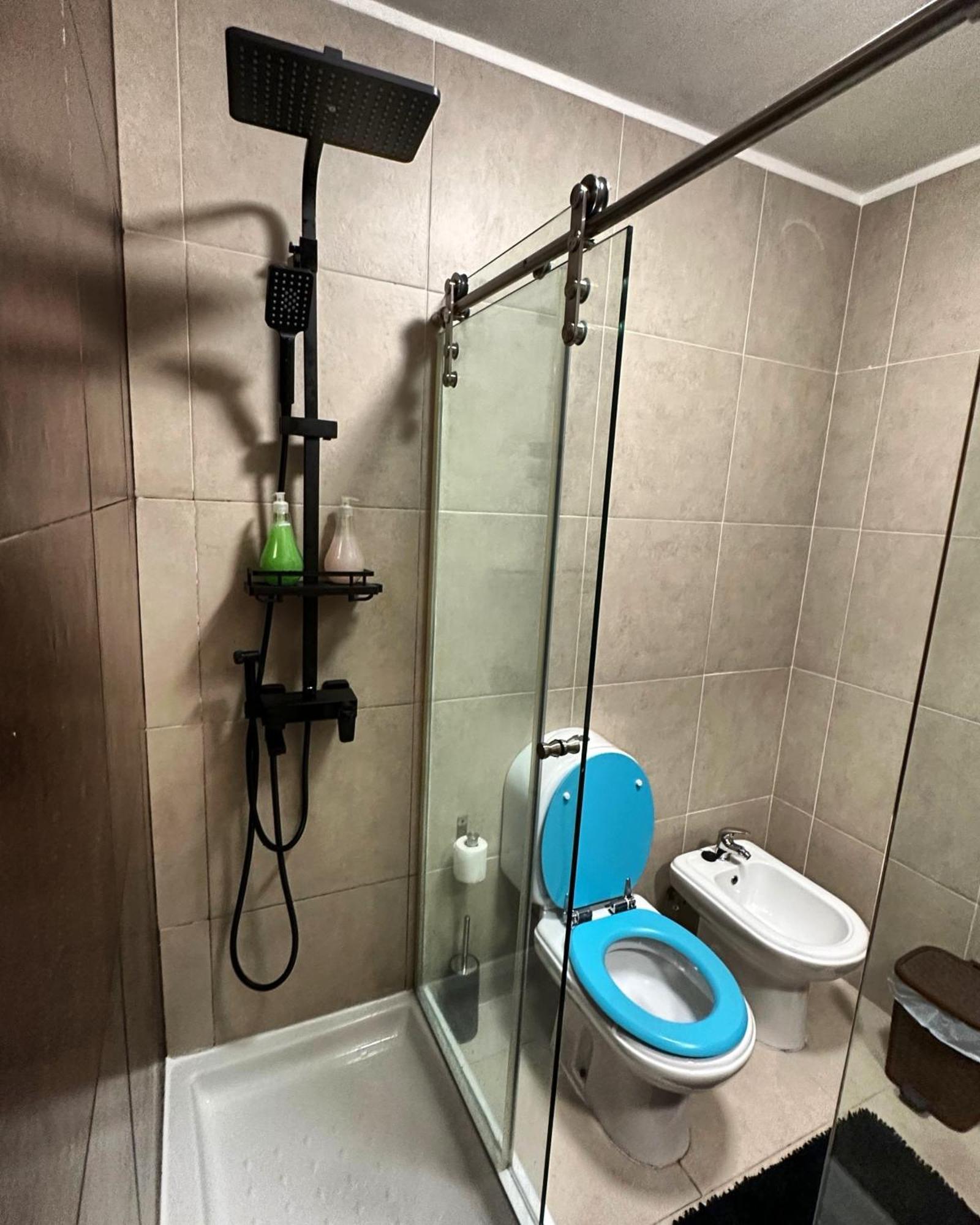 Modern Private Suite With Balcony & Bathroom - King And Queen Beds Vila Nova de Gaia Exterior photo